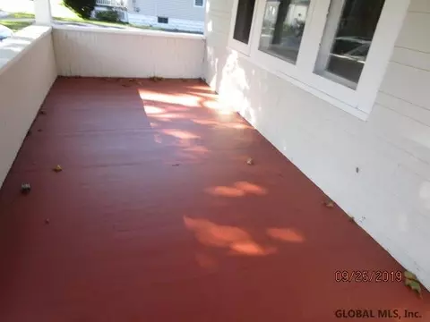 1067 Dean St, Schenectady, NY 12309 photo 8