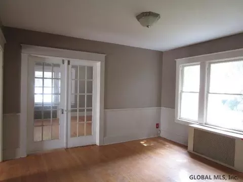 1067 Dean St, Schenectady, NY 12309 photo 12