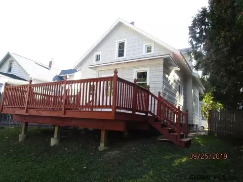1067 Dean St, Schenectady, NY 12309 photo 34