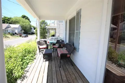 917 Harrison Ave, Schenectady, NY 12306 photo 4