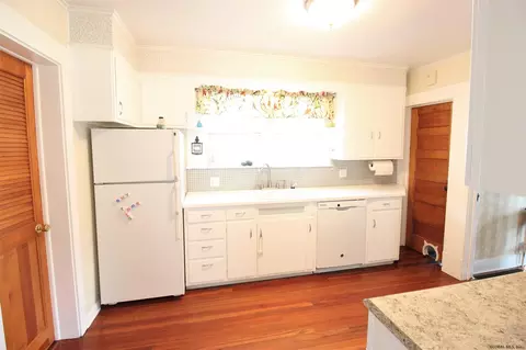 917 Harrison Ave, Schenectady, NY 12306 photo 5
