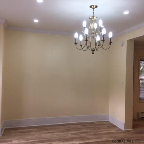 1015 Mcclellan St, Schenectady, NY 12309 photo 4