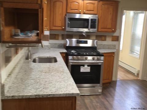 1015 Mcclellan St, Schenectady, NY 12309 photo 10