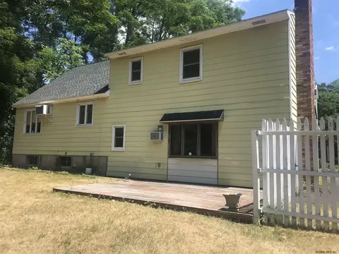 10 Brookview Dr, Schenectady, NY 12303 photo 5