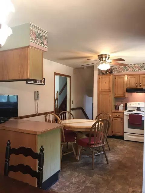 10 Brookview Dr, Schenectady, NY 12303 photo 20