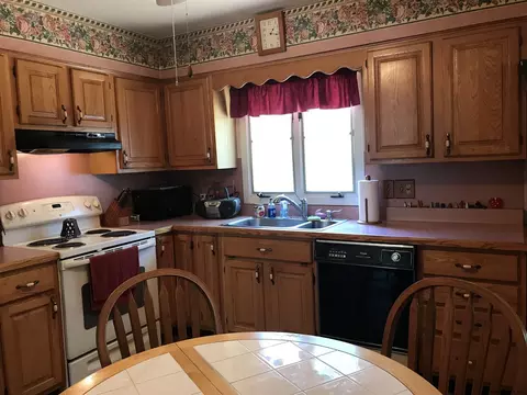 10 Brookview Dr, Schenectady, NY 12303 photo 21
