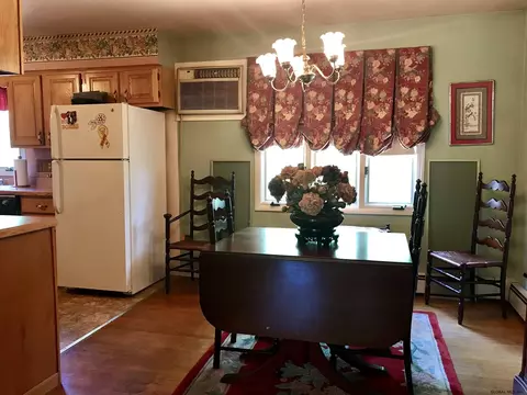 10 Brookview Dr, Schenectady, NY 12303 photo 18