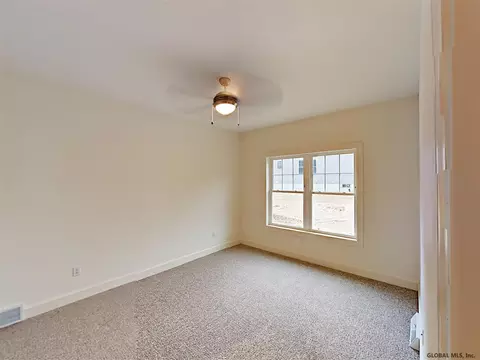 3 Abigail Ct, Glenmont, NY 12077 photo 16