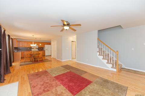 2 Montery Rd, Schenectady, NY 12303 photo 13