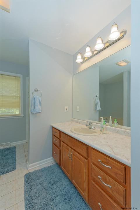 2 Montery Rd, Schenectady, NY 12303 photo 31