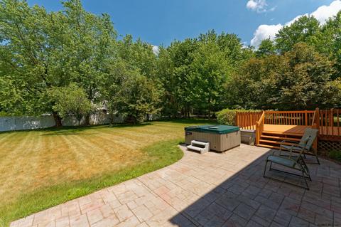 2 Montery Rd, Schenectady, NY 12303 photo 5