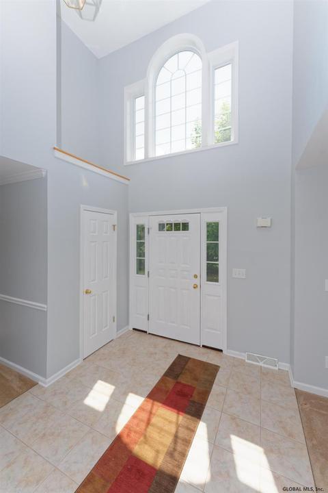 2 Montery Rd, Schenectady, NY 12303 photo 6