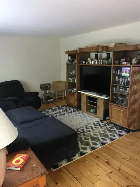 20 Rabbit Ln, Kinderhook, NY 12106 photo 3