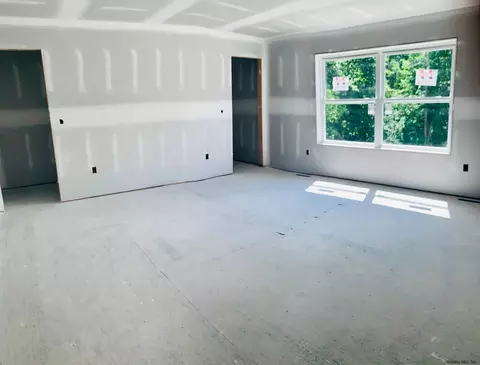 320 Ferris Rd, Schenectady, NY 12304 photo 30