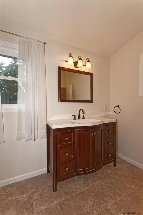 1035 Bill Rd, Schenectady, NY 12303 photo 25