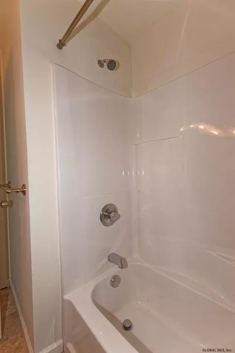 1035 Bill Rd, Schenectady, NY 12303 photo 31