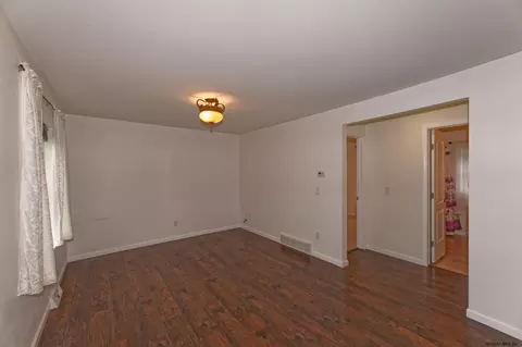 1035 Bill Rd, Schenectady, NY 12303 photo 6