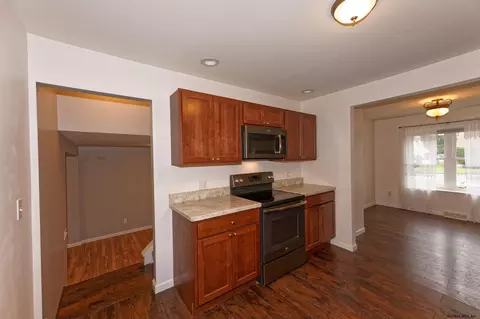 1035 Bill Rd, Schenectady, NY 12303 photo 15