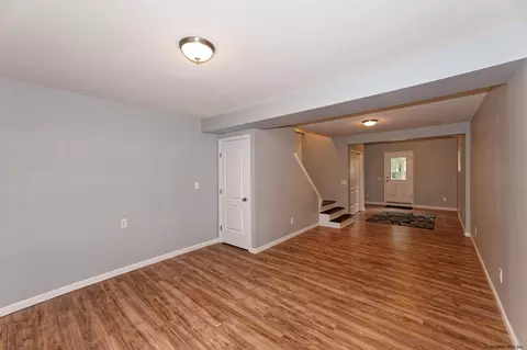 1035 Bill Rd, Schenectady, NY 12303 photo 19