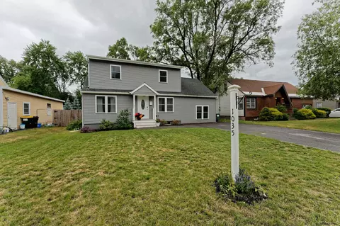 1035 Bill Rd, Schenectady, NY 12303 photo 2