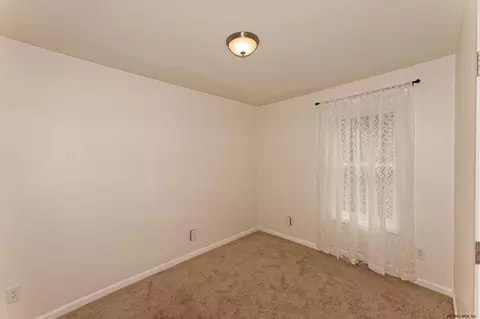 1035 Bill Rd, Schenectady, NY 12303 photo 29