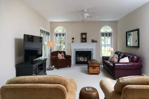 37 Turnberry Dr, Slingerlands, NY 12159 photo 12