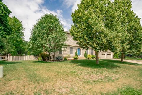 5 Hillock Ct, Schenectady, NY 12302 photo 3