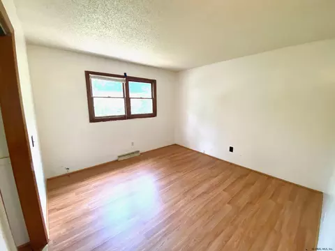 33 Minder Rd, Corinth, NY 12822 photo 11