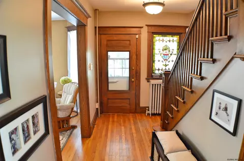 1066 Waverly Pl, Schenectady, NY 12308 photo 8
