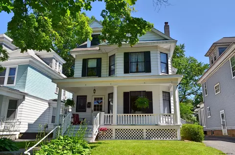 1066 Waverly Pl, Schenectady, NY 12308 photo 3