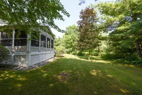 11 Barrington Ct, Delmar, NY 12054 photo 56