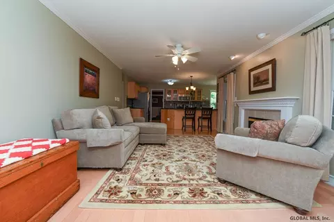 11 Barrington Ct, Delmar, NY 12054 photo 24