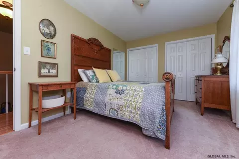 11 Barrington Ct, Delmar, NY 12054 photo 37