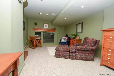 11 Barrington Ct, Delmar, NY 12054 photo 44