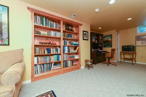 11 Barrington Ct, Delmar, NY 12054 photo 41