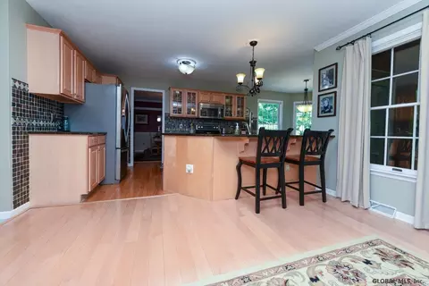 11 Barrington Ct, Delmar, NY 12054 photo 20