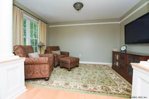 11 Barrington Ct, Delmar, NY 12054 photo 23