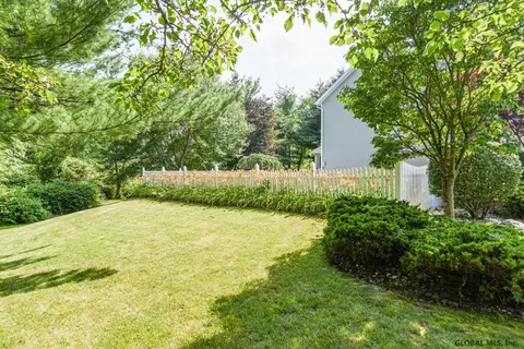 11 Barrington Ct, Delmar, NY 12054 photo 58