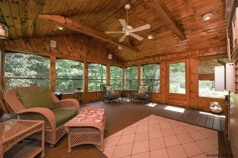 11 Barrington Ct, Delmar, NY 12054 photo 25