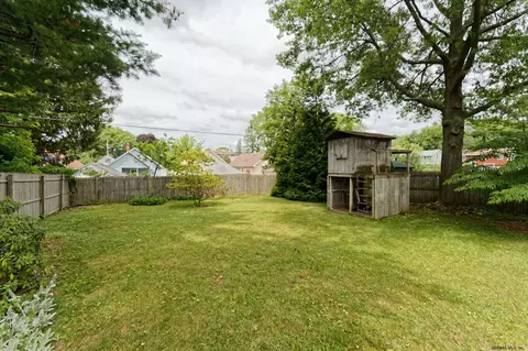 313 Elder St, Schenectady, NY 12304 photo 25