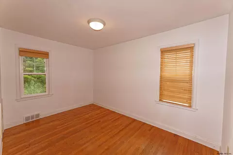 313 Elder St, Schenectady, NY 12304 photo 12