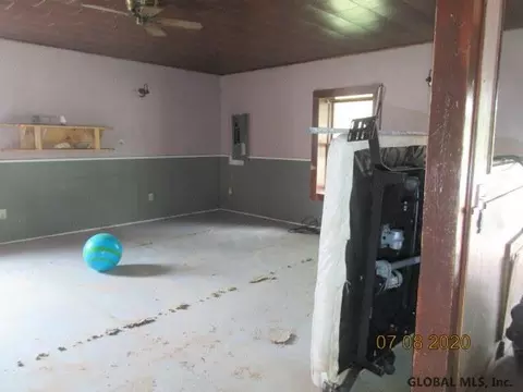 22 Neddo St, Whitehall, NY 12887 photo 9