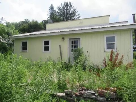 22 Neddo St, Whitehall, NY 12887 photo 4