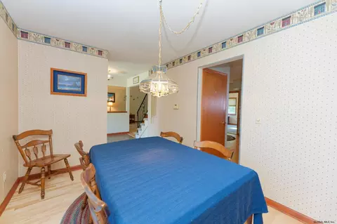 1005 Anthony Dr, Schenectady, NY 12303 photo 17