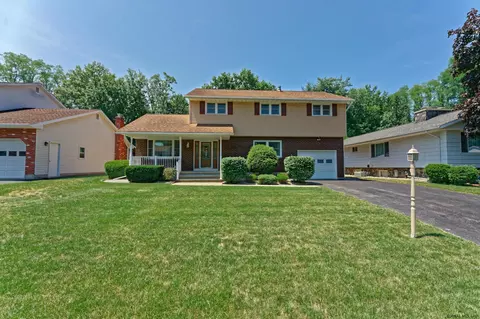 1005 Anthony Dr, Schenectady, NY 12303 photo 1