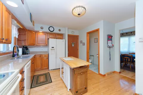 1005 Anthony Dr, Schenectady, NY 12303 photo 12