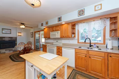 1005 Anthony Dr, Schenectady, NY 12303 photo 14