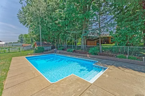 1005 Anthony Dr, Schenectady, NY 12303 photo 43