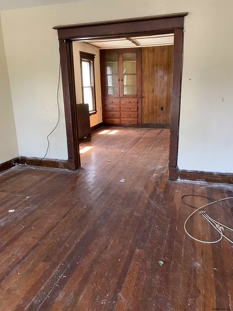 538 Summit Ave, Schenectady, NY 12307 photo 9