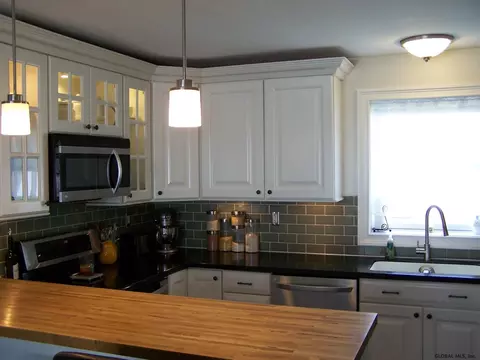 1383 Fern Ave, Schenectady, NY 12306 photo 13